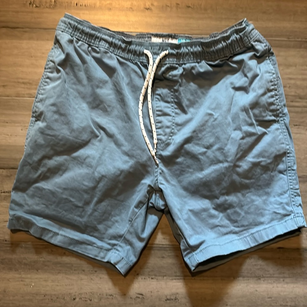 men’s shorts